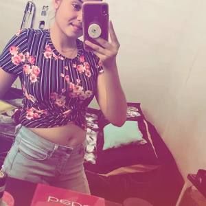 Meet your Posher, Cecilia s